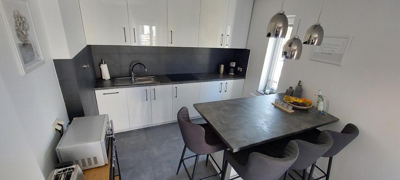 פוביירובו Apartament Riva מראה חיצוני תמונה